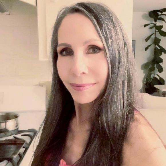 Meet your Posher ~ Divine Miss B ~ - Picture 1 of 1